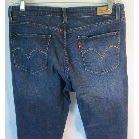 Levi Women's Mid Rise Dark Wash Straight Leg Skinny Blue Jeans Size 14 - Picture 5 of 9